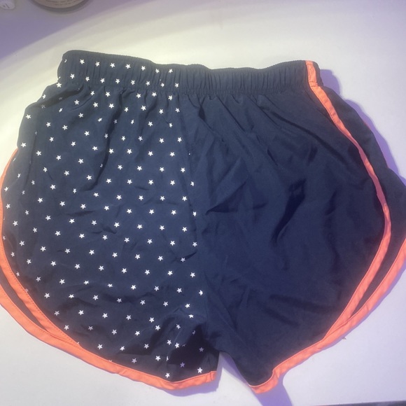 Shorts - Picture 2 of 3